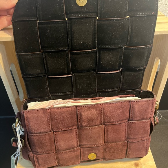 VIOLA CASTELLANI Bordo Suede
Padded Woven Crossbody Made In
Italy NWT Burgundy - Picture 5 of 7